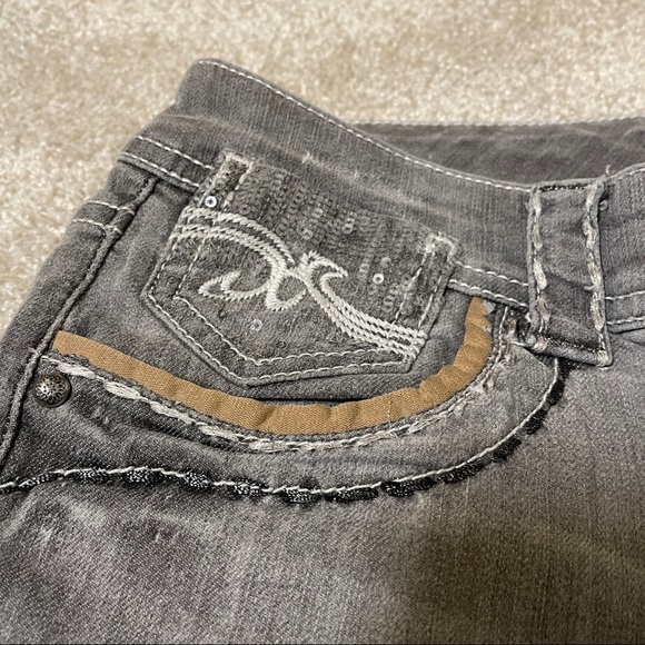 Cache bootleg flare grey denim jeans
Women’s size 6 - Picture 6 of 6